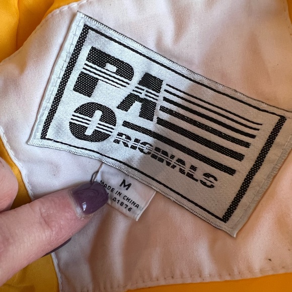 Vintage 80s White Puffer Jacket - Picture 13 of 14